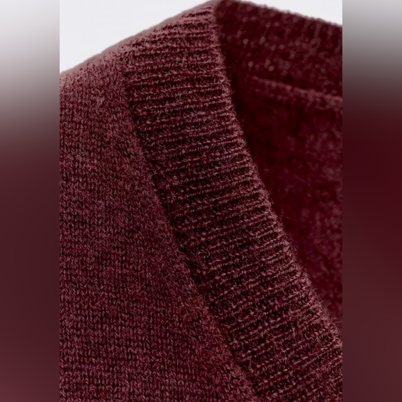 Zara 100% WOOL WINE KNIT SHORT SLEEVE JUMPER Size XL - Picture 5 of 6